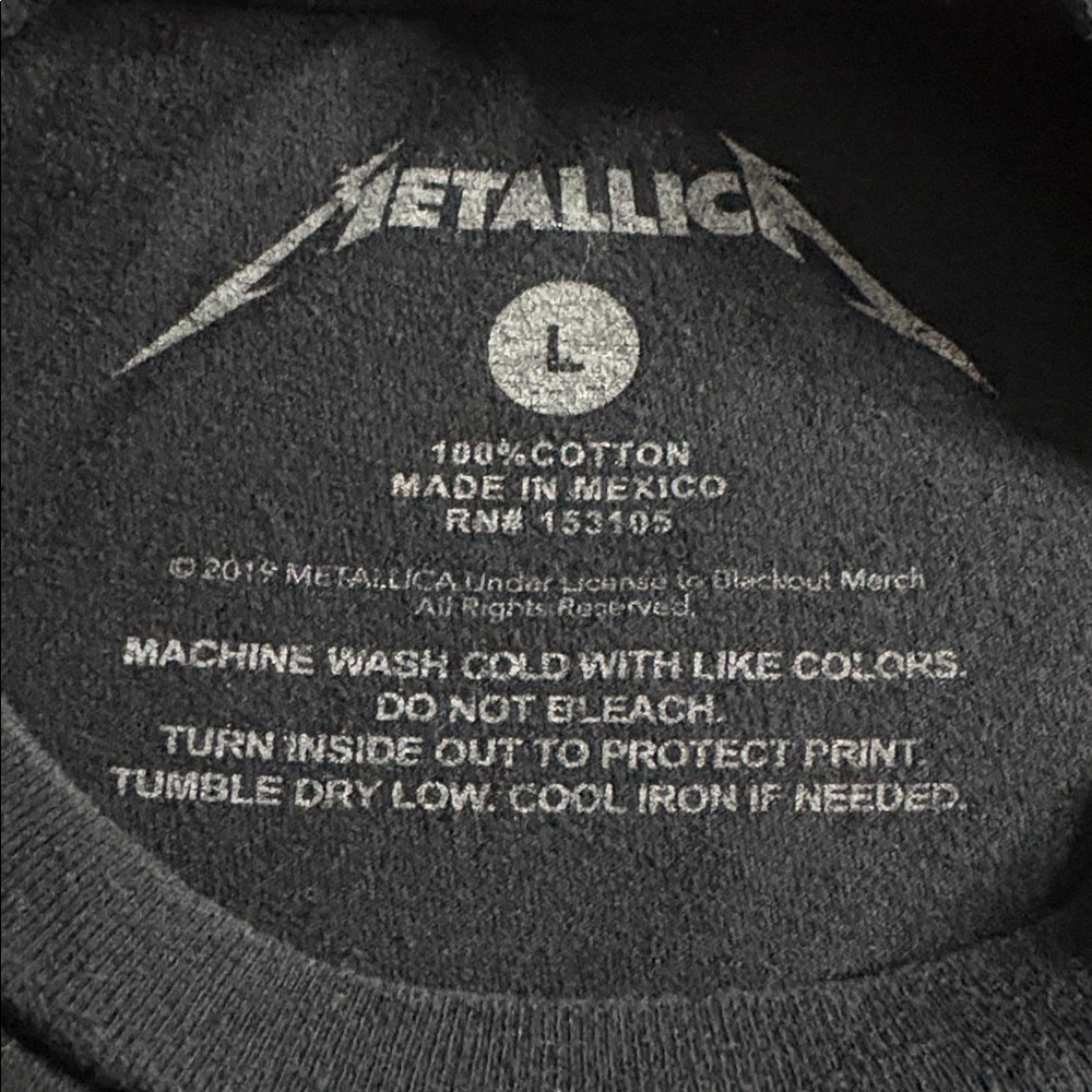 Black Metallica T-Shirt - Picture 4 of 5